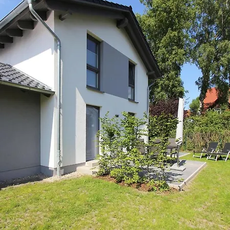 Blauwasser Lee בית נופש *